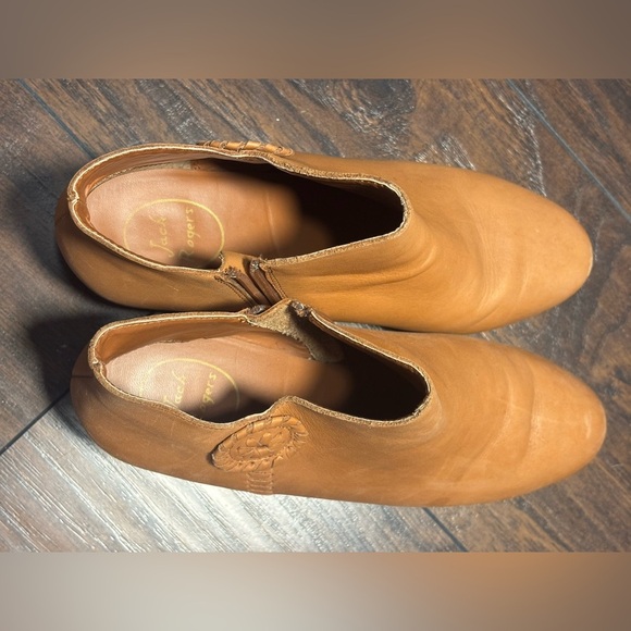 Jack Rogers Peyton Carmel Leather Ankle Booties Women’s Size 9 - Picture 1 of 7